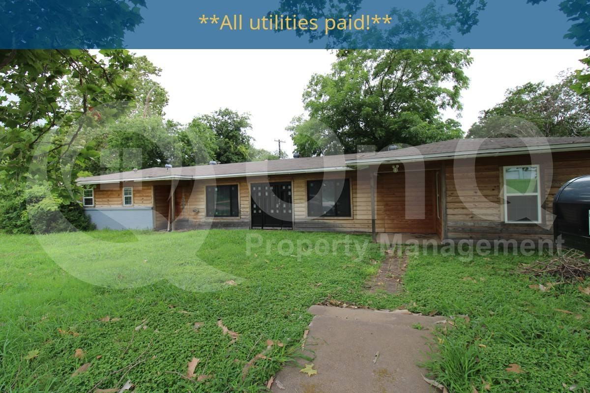 17 Macarthur Dr #B