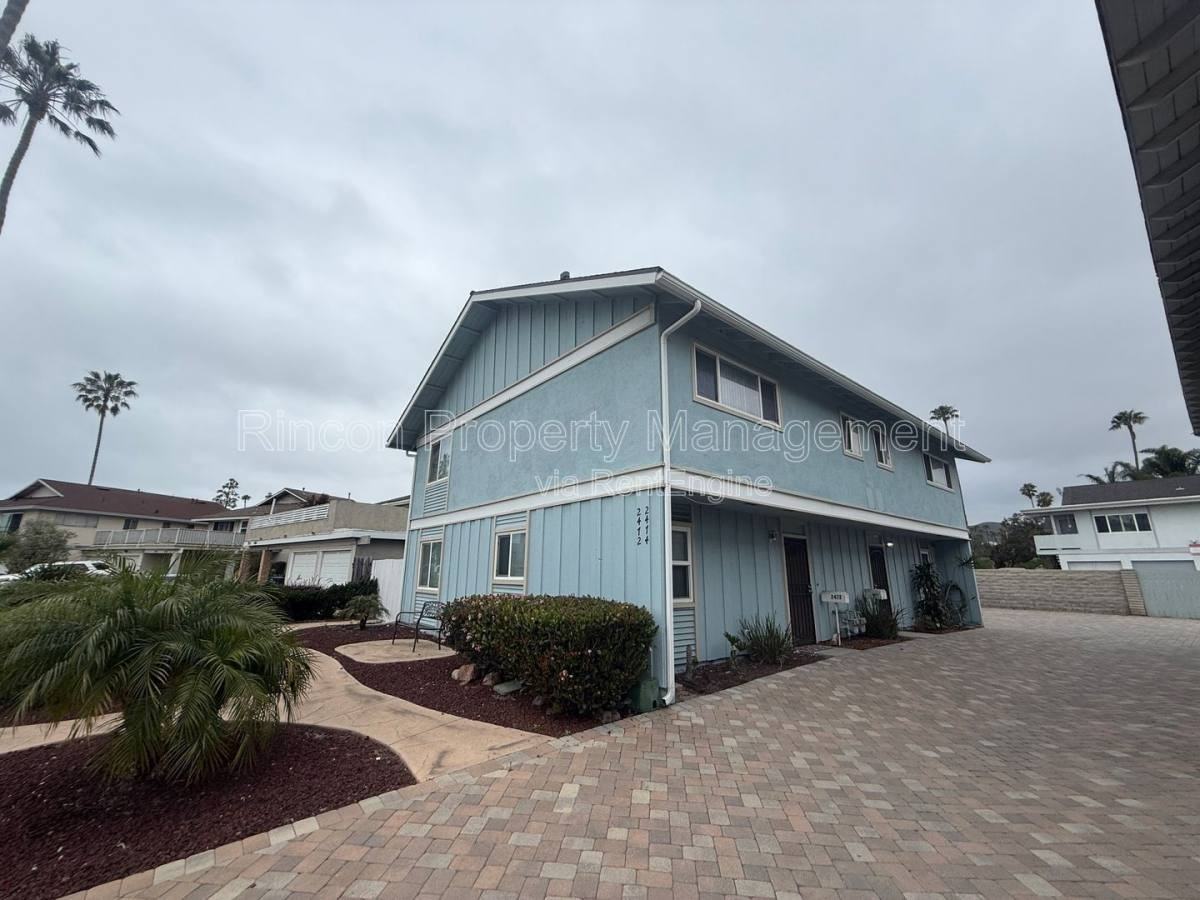 2474 Seahorse Ave - Photo 2 of 10