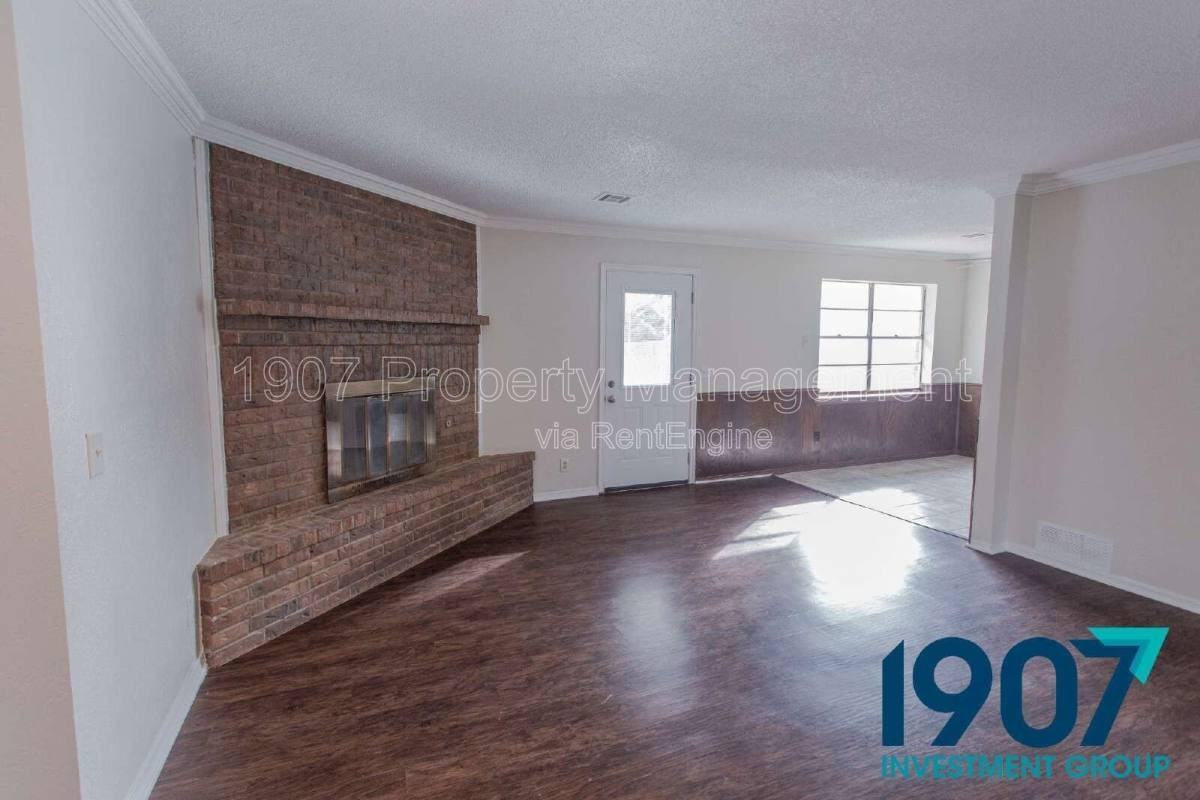 1008 Nw 7th Pl - Photo 4 of 10