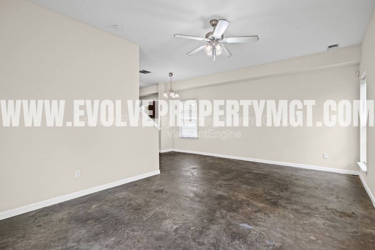 3586 Brister Cv - Photo 3 of 10
