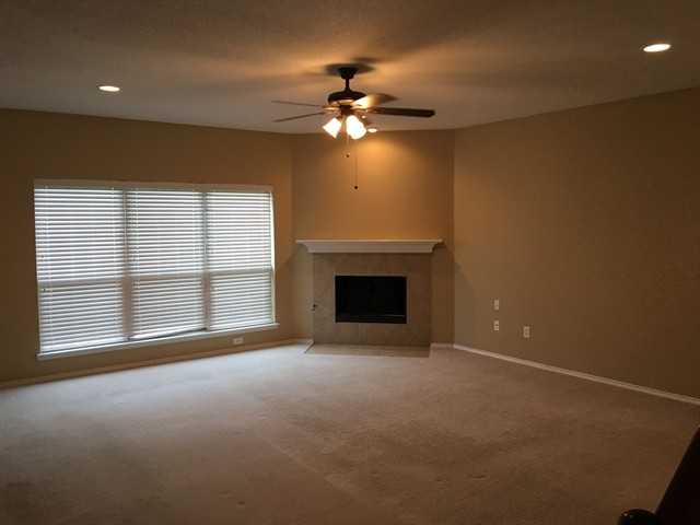 9005 Water Oak Dr - Photo 3 of 15
