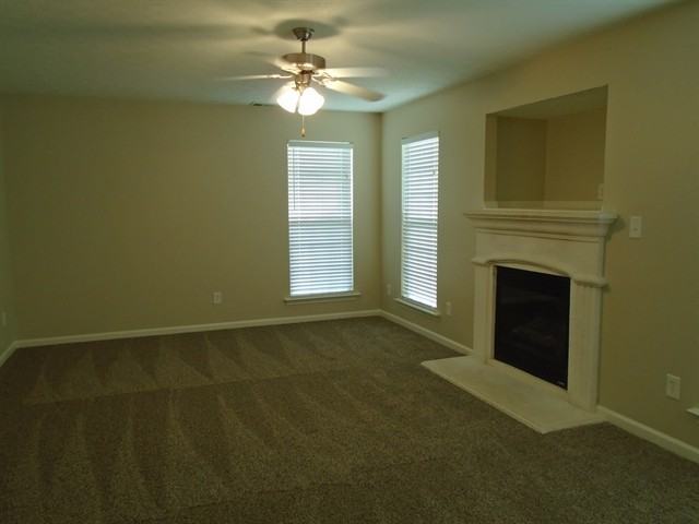 2120 Parador Bend - Photo 2 of 10