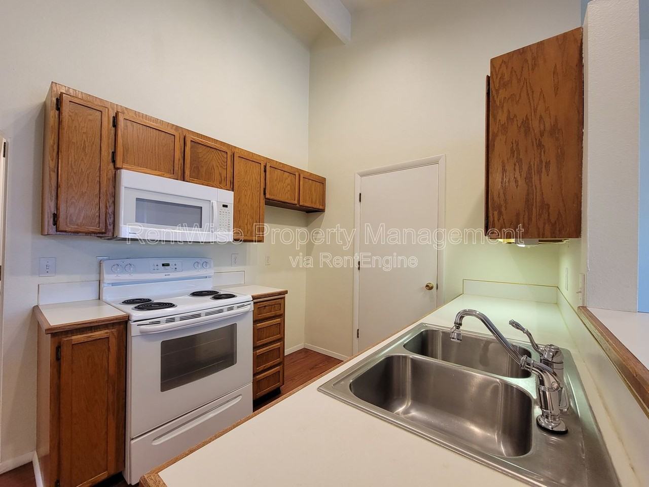 3950 N Cambria Way - Photo 6 of 14