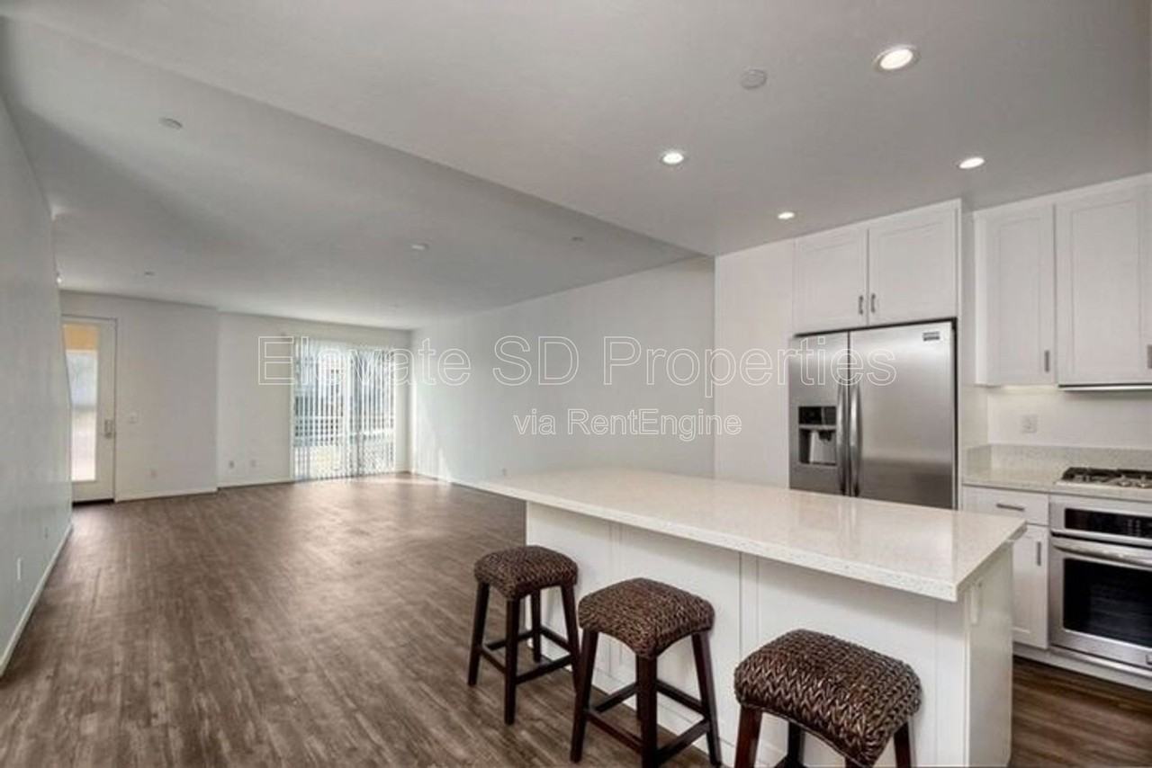 2884 C St - Photo 3 of 29