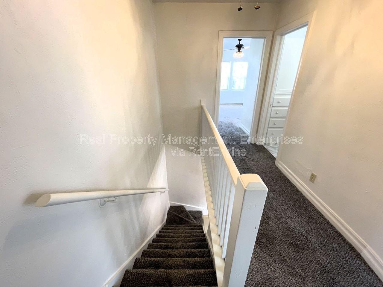 737 Ne 14th St - Photo 7 of 13
