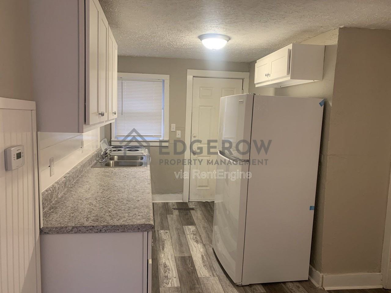 99 Houston Ave #2 - Photo 3 of 12
