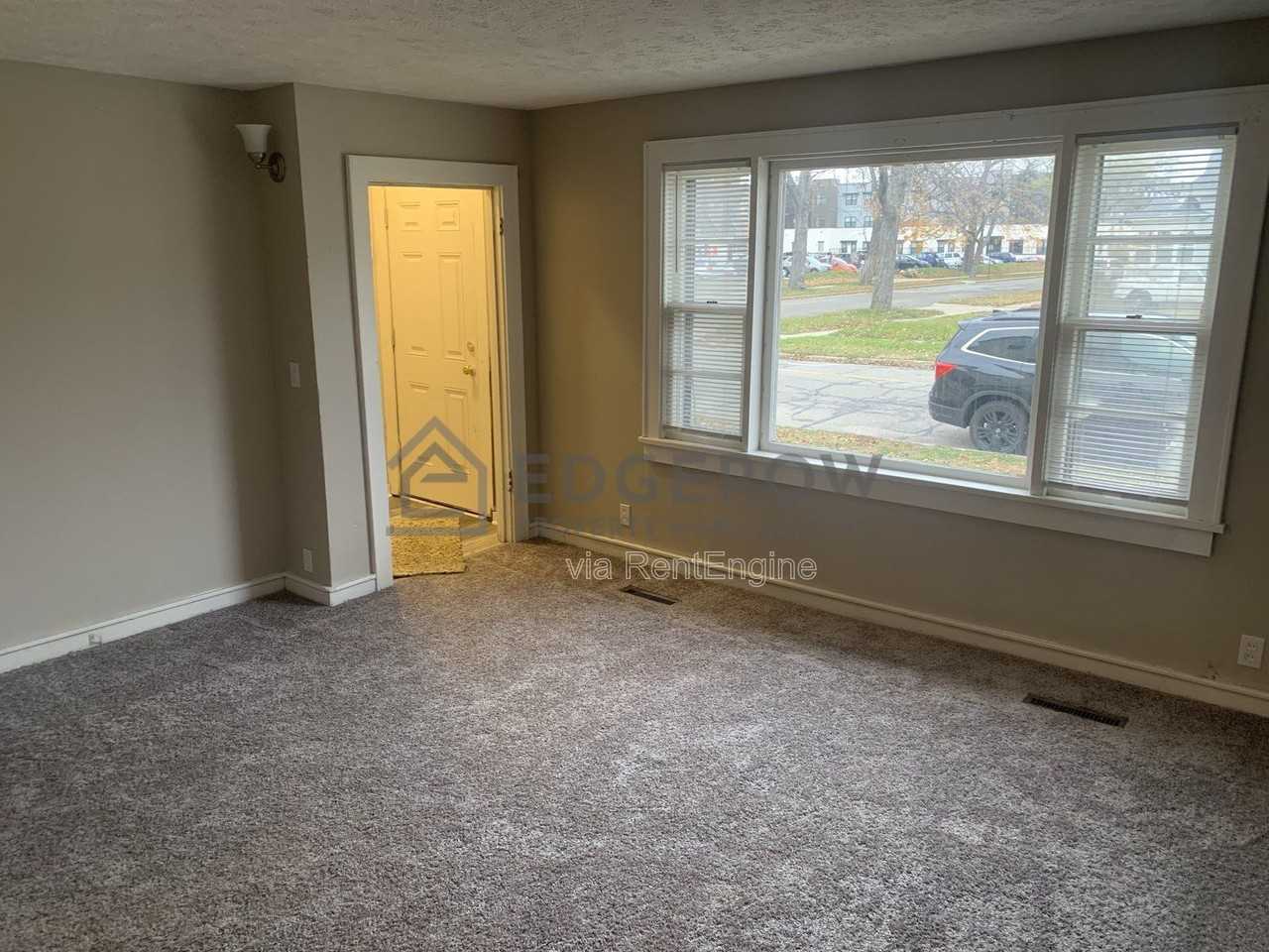 99 Houston Ave #2 - Photo 5 of 12