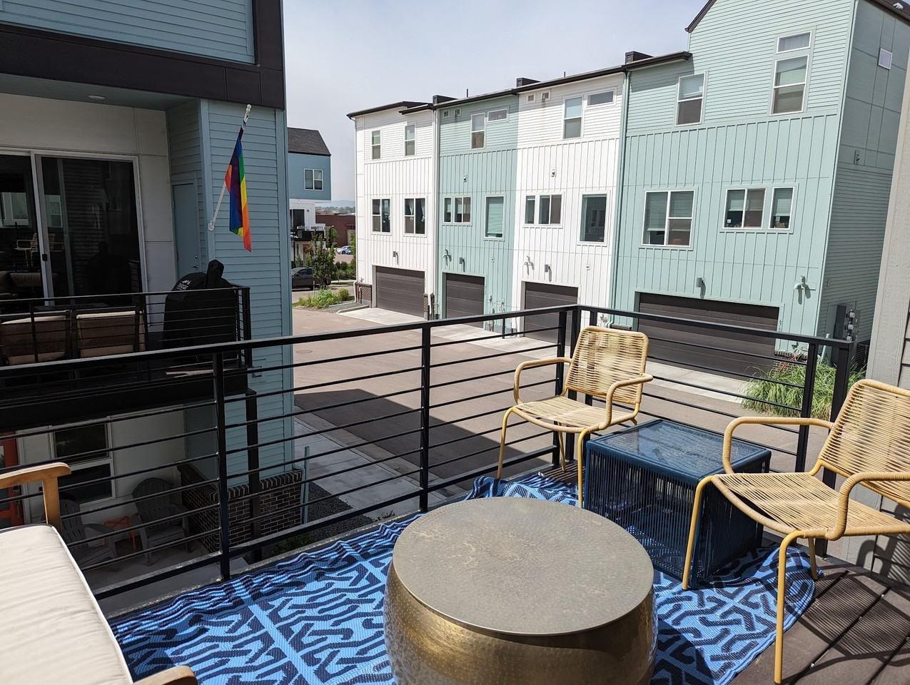 1621 W 67th Cir - Photo 2 of 42