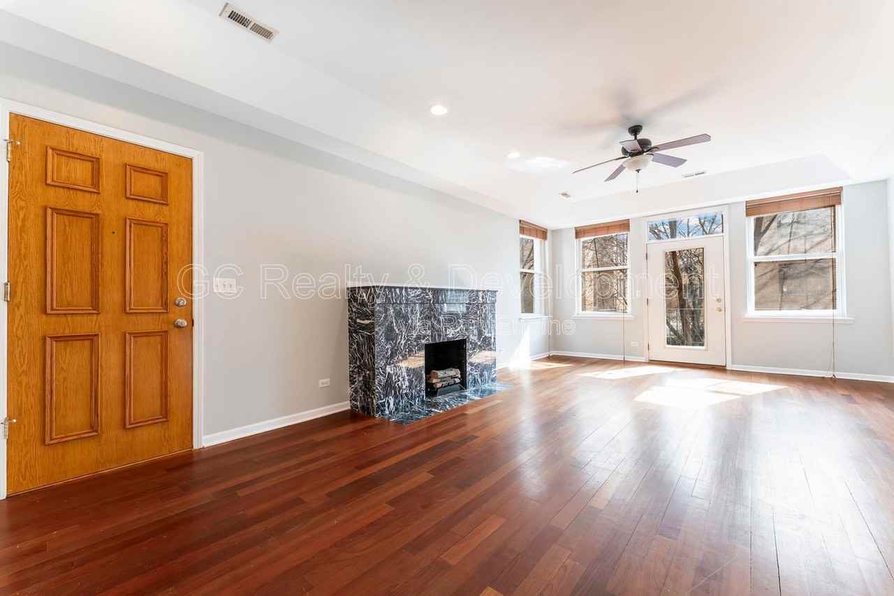 4406 N Sacramento Ave #2C - Photo 4 of 21