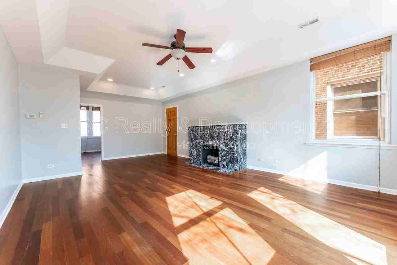 4406 N Sacramento Ave #2C - Photo 5 of 21