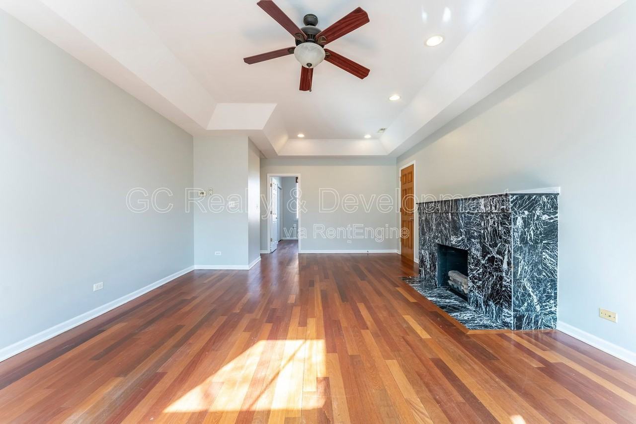 4406 N Sacramento Ave #2C - Photo 6 of 21