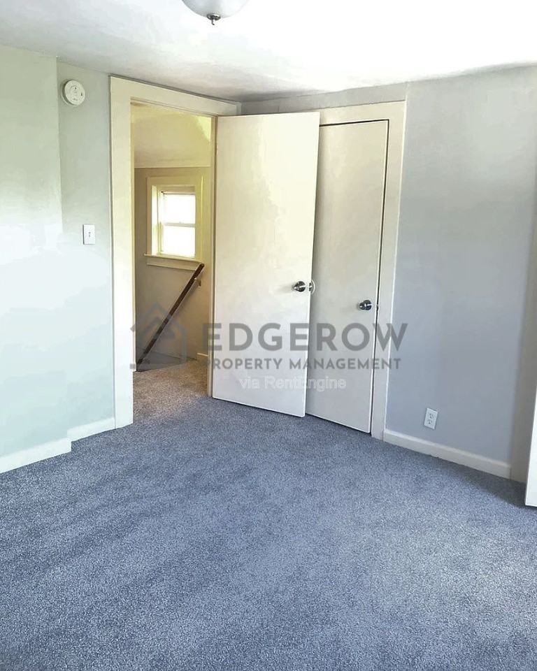 1105 Baxter St Se - Photo 4 of 8