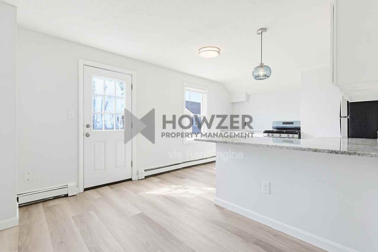 24 Crocker St #A4 - Photo 5 of 31