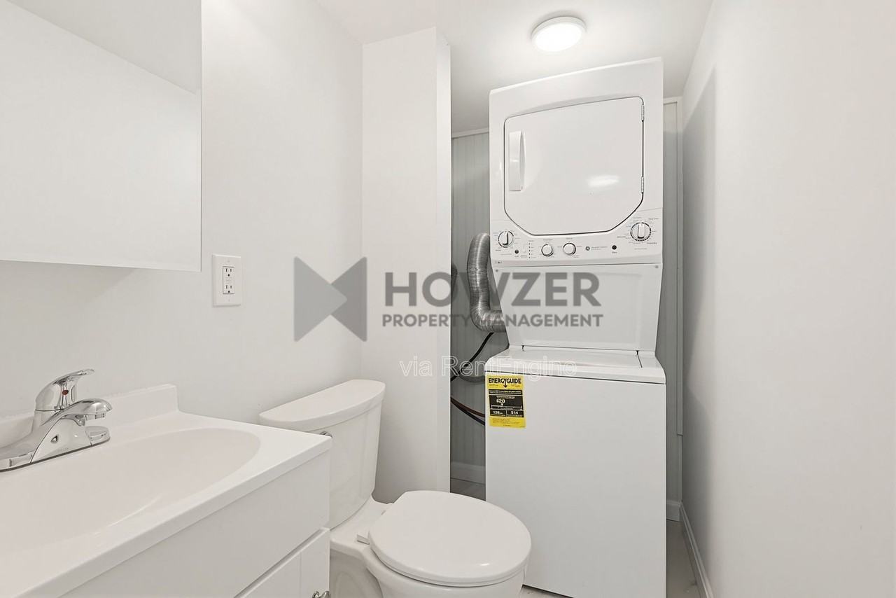 24 Crocker St #A4 - Photo 6 of 31