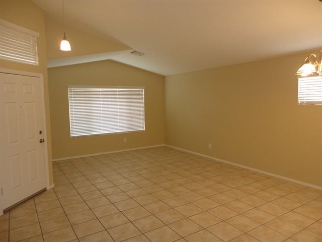 8544 N 112th Ave - Photo 2 of 18