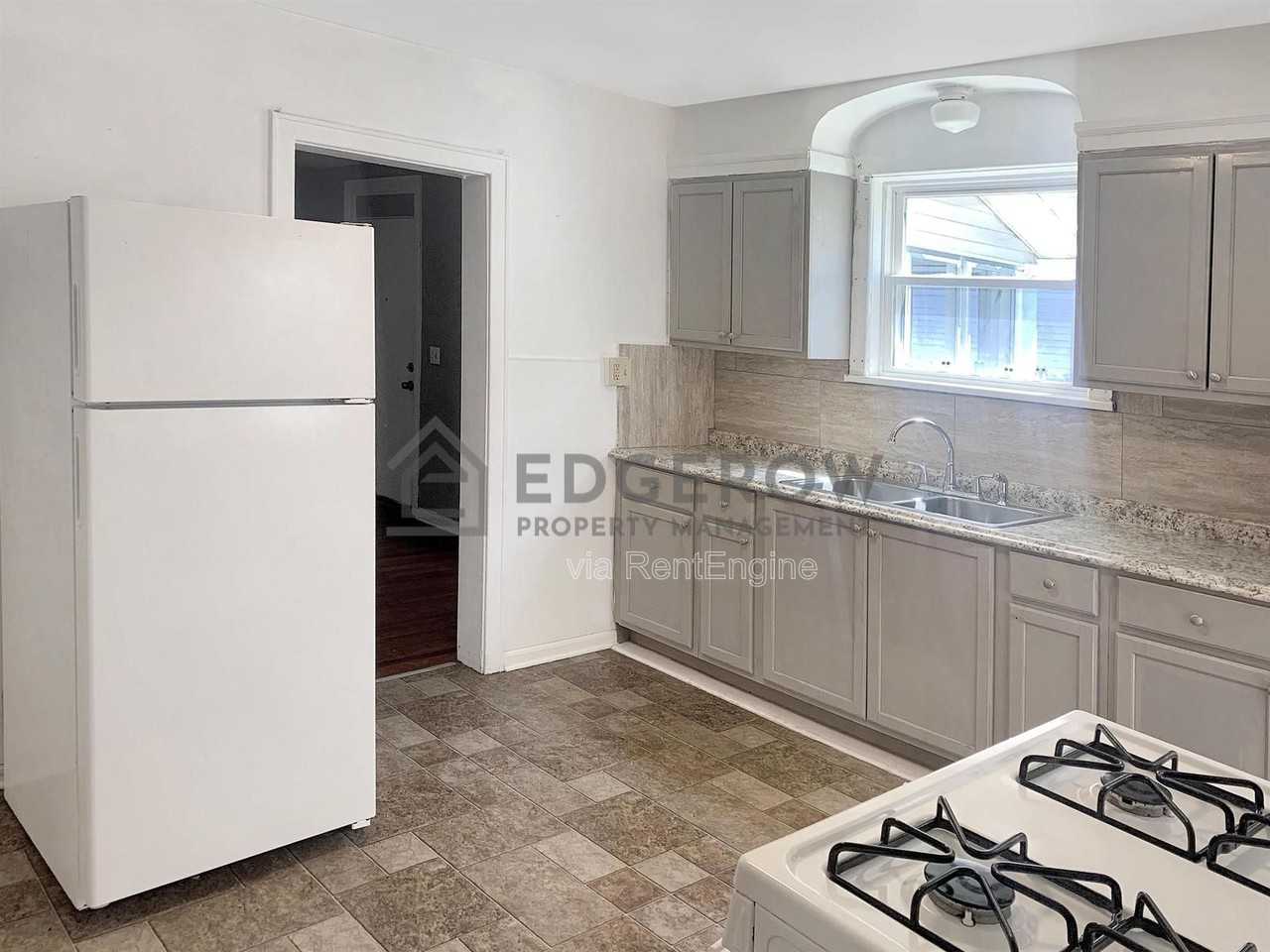 731 Turner Ave Nw - Photo 7 of 14