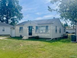 featured image of 1520 Attica Dr