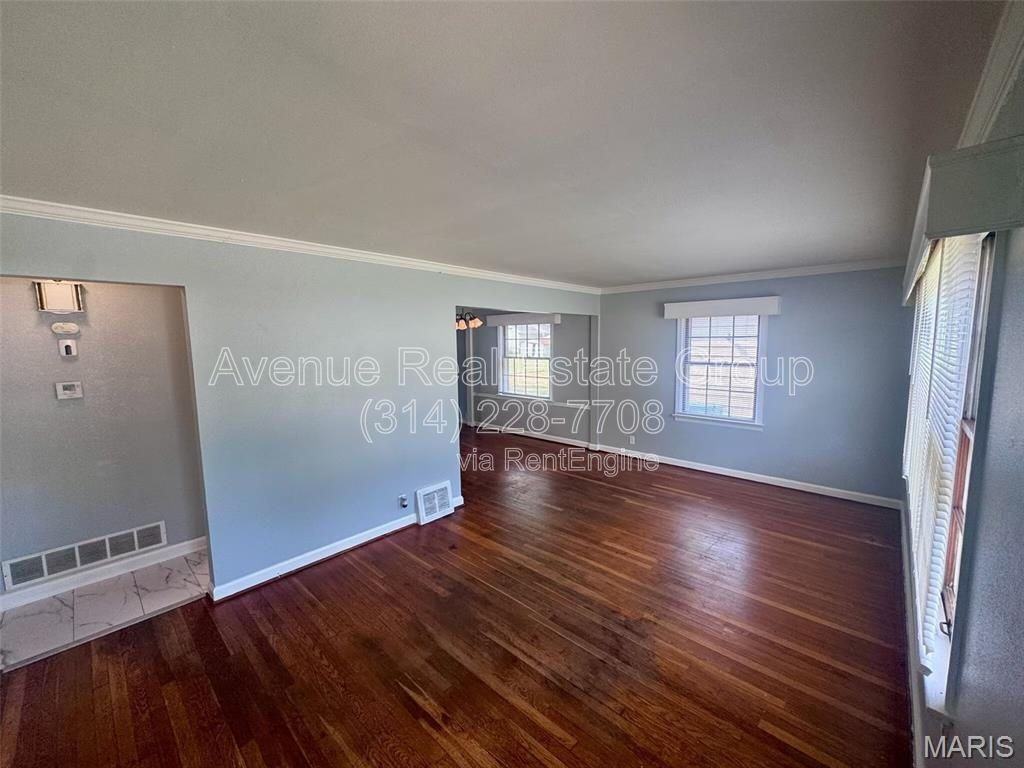 1520 Attica Dr - Photo 2 of 13