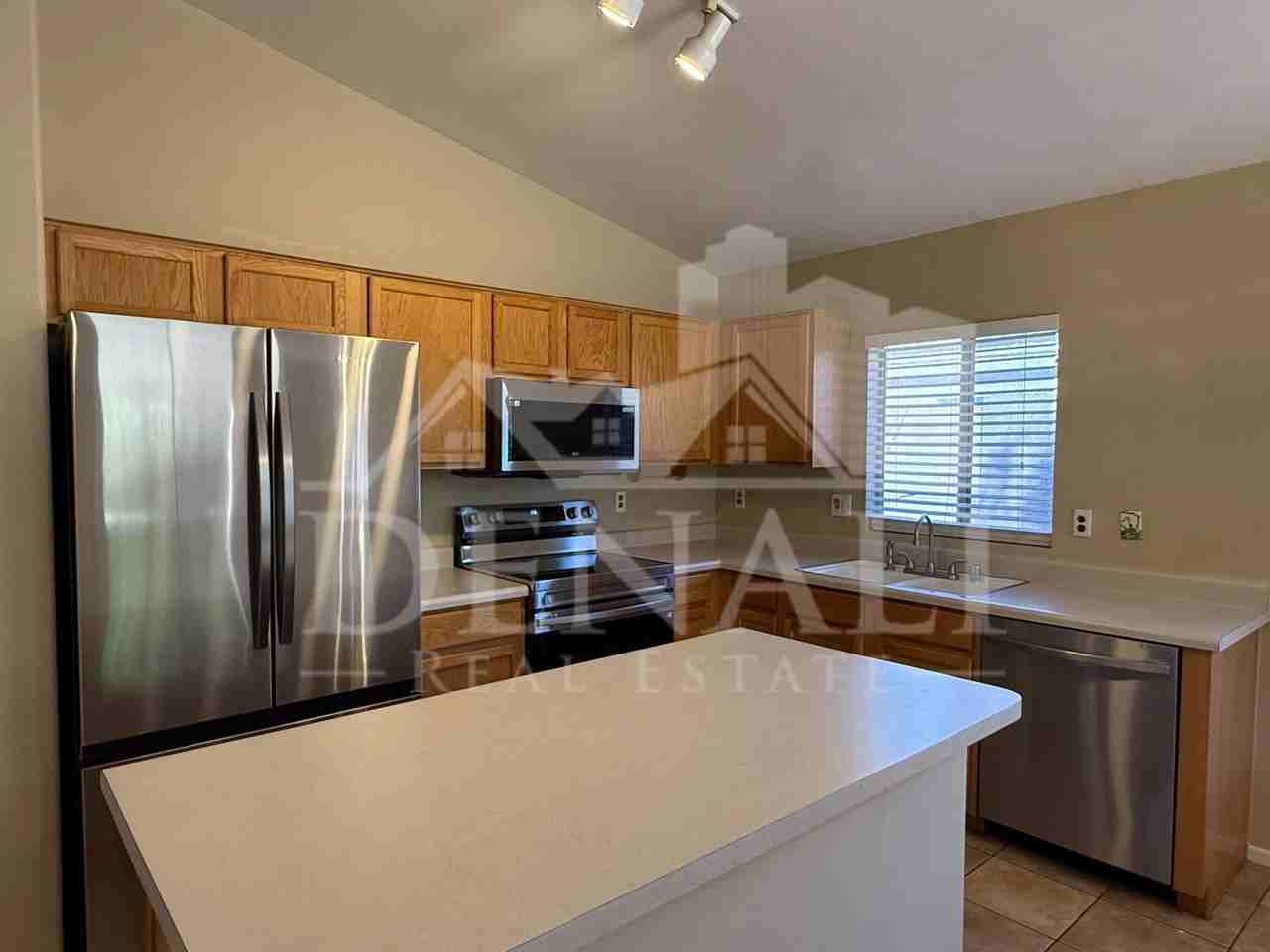 923 E Monterey St - Photo 6 of 24