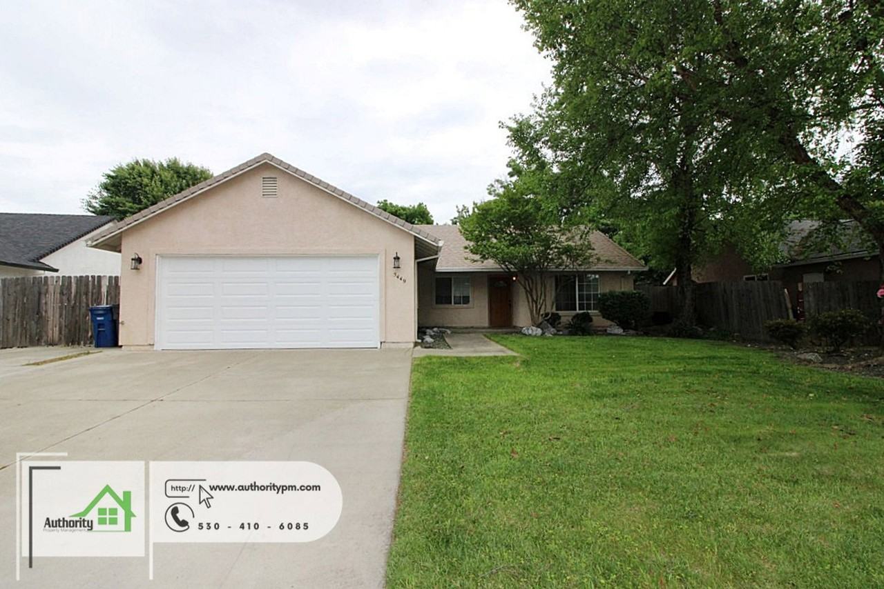 5449 Mill Pond Ln - Photo 2 of 24