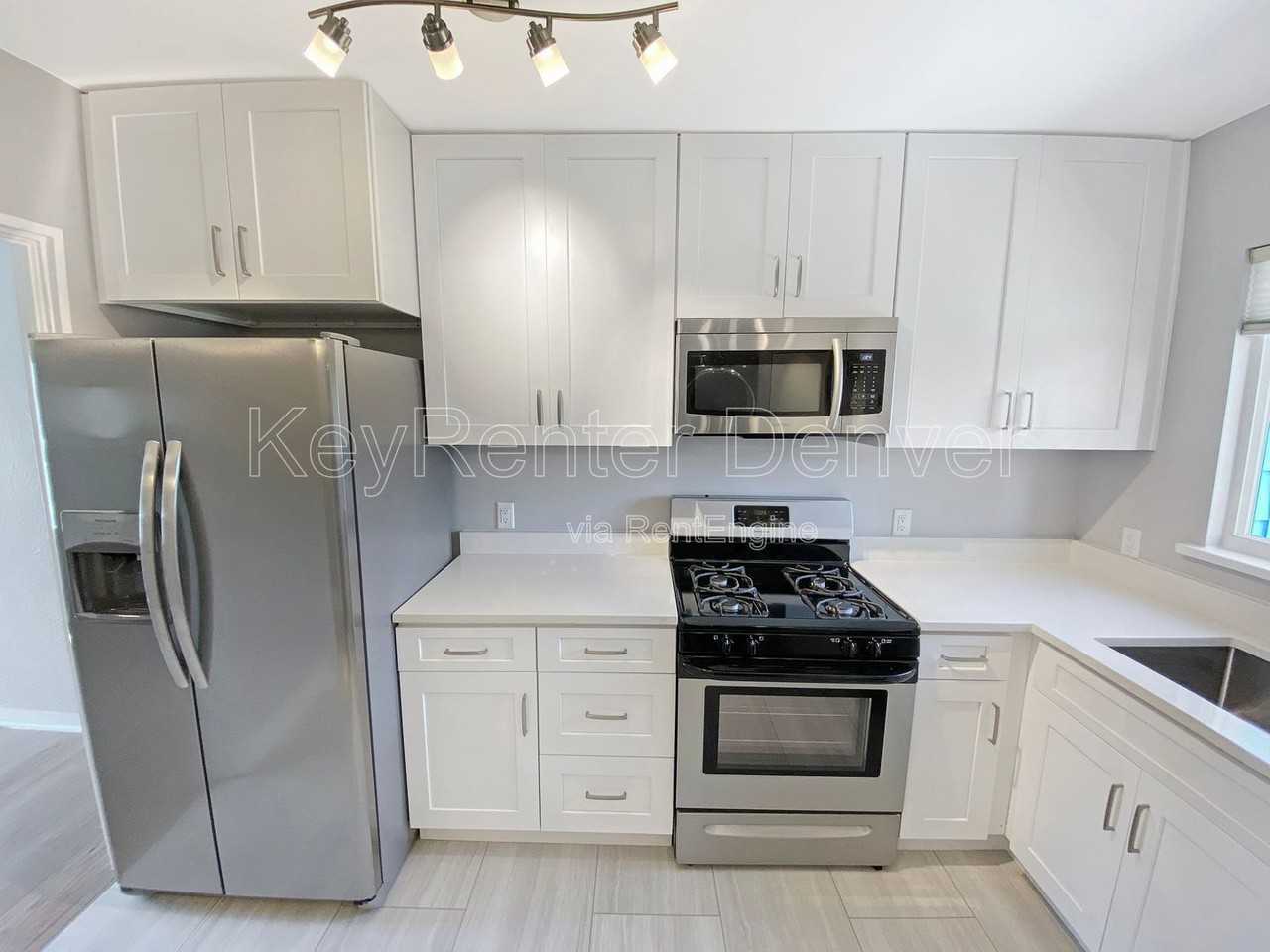 4960 Decatur St - Photo 2 of 12