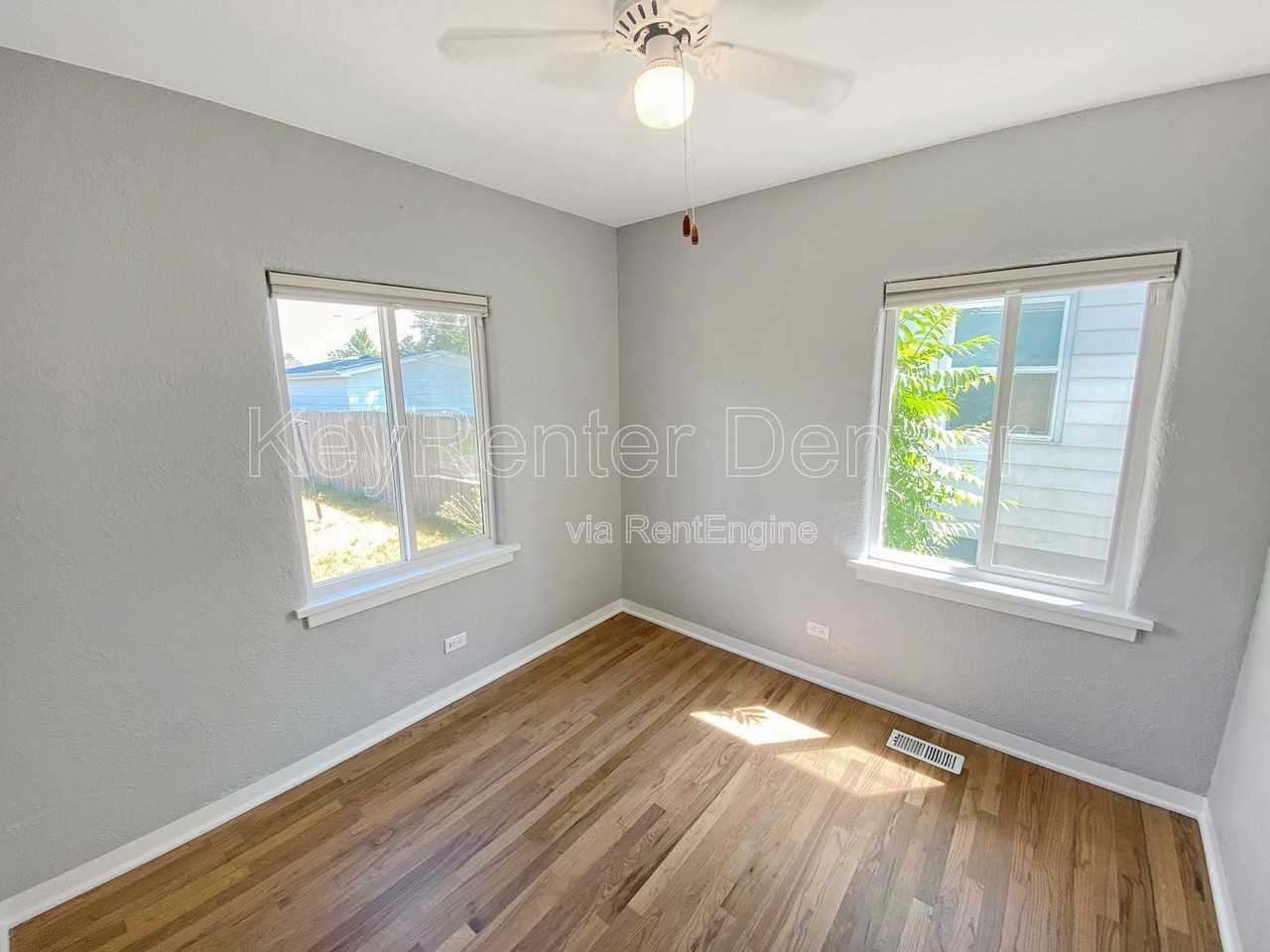 4960 Decatur St - Photo 7 of 12