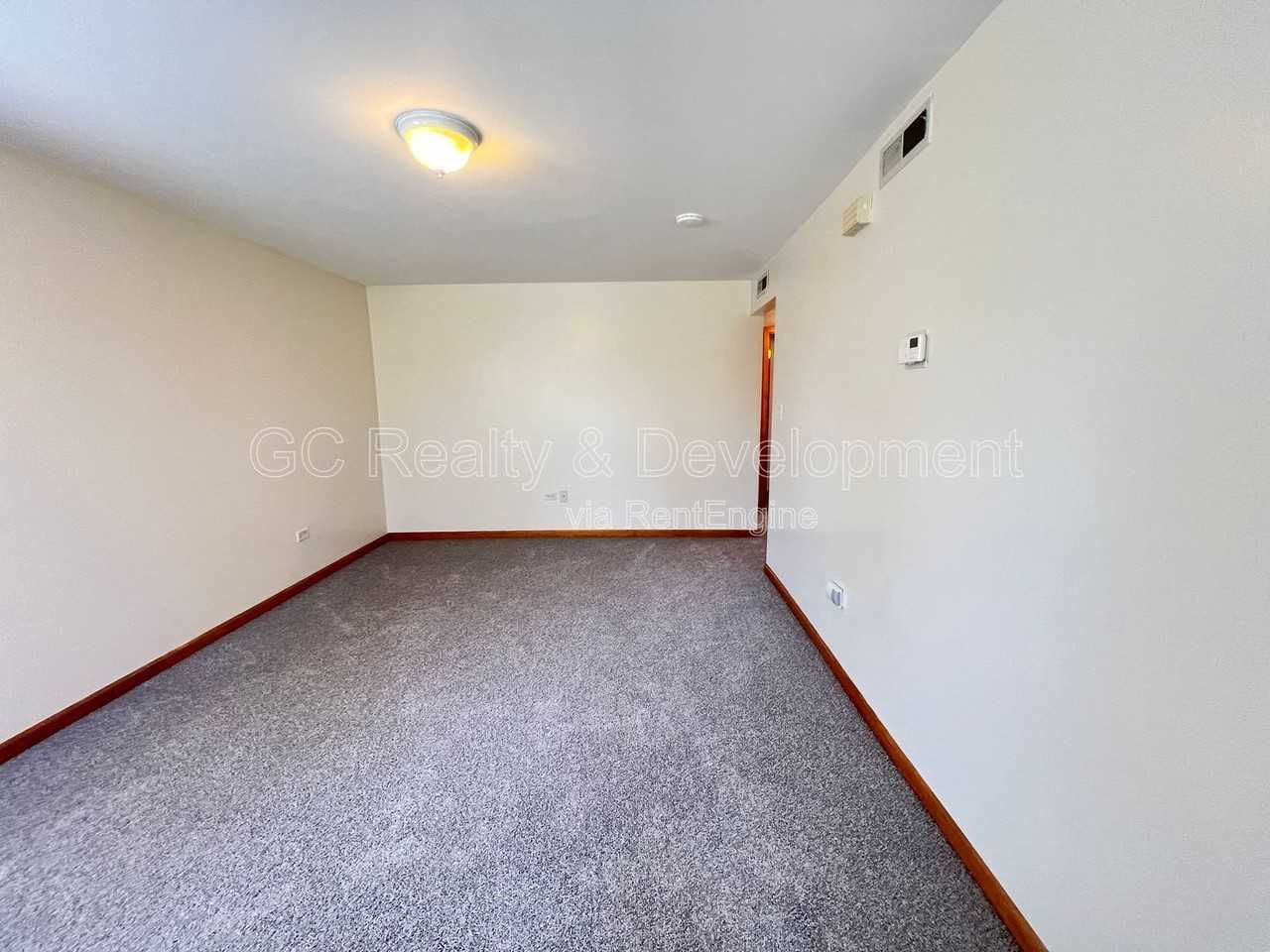 12870 S Green St - Photo 5 of 20