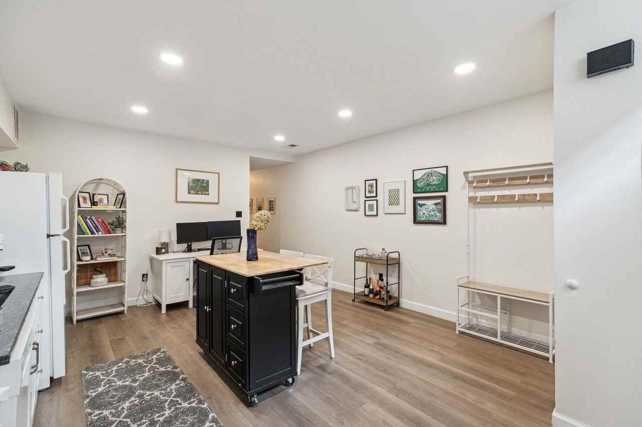 1829 Kater St #1 - Photo 5 of 20