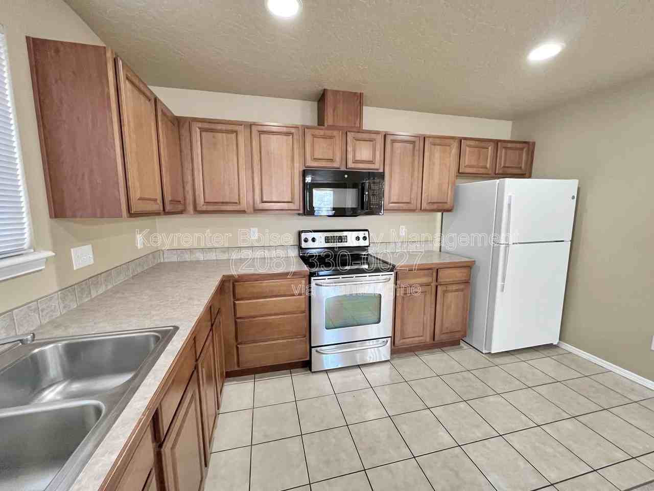 6523 S Covewood Way - Photo 7 of 15