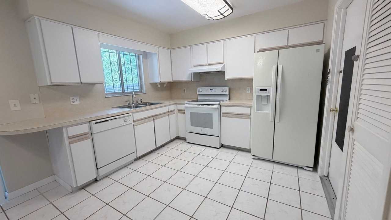 603 Pheasant Ave - Photo 3 of 13