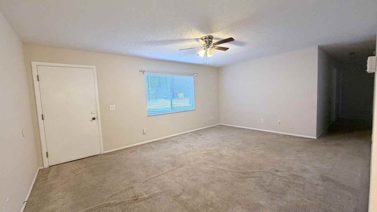 603 Pheasant Ave - Photo 4 of 13