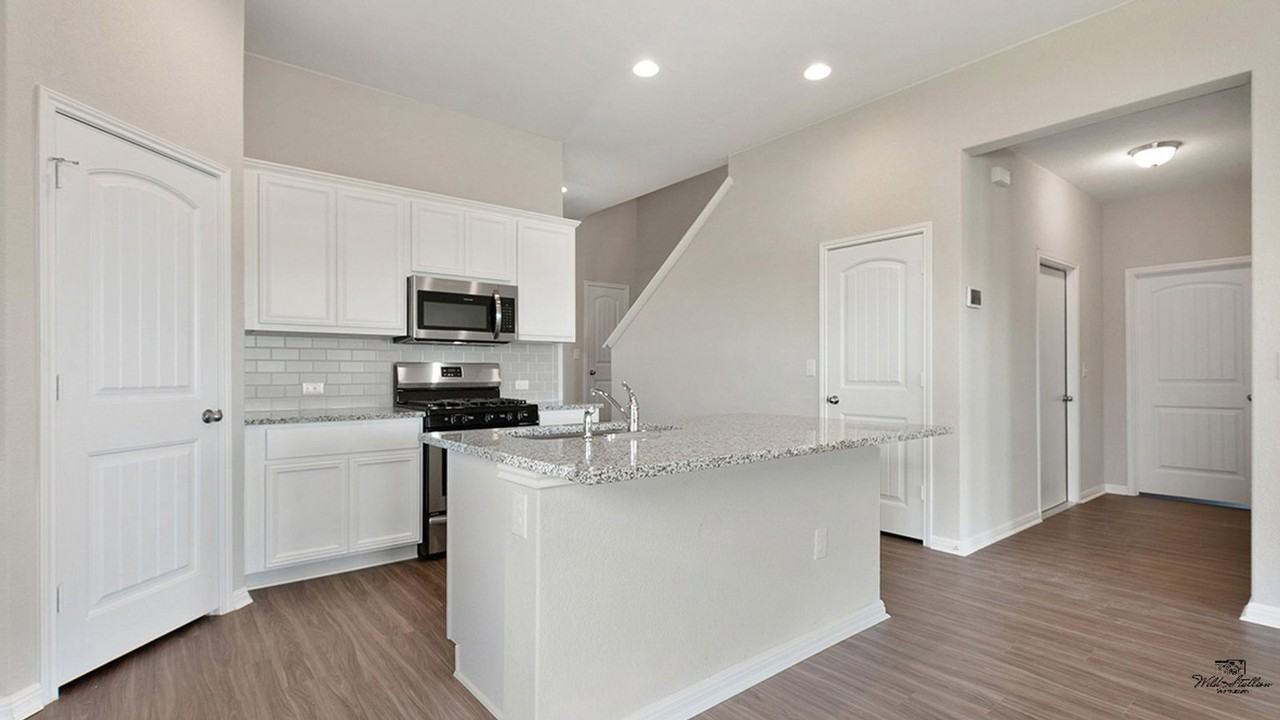 956 Dubina Ave - Photo 7 of 15