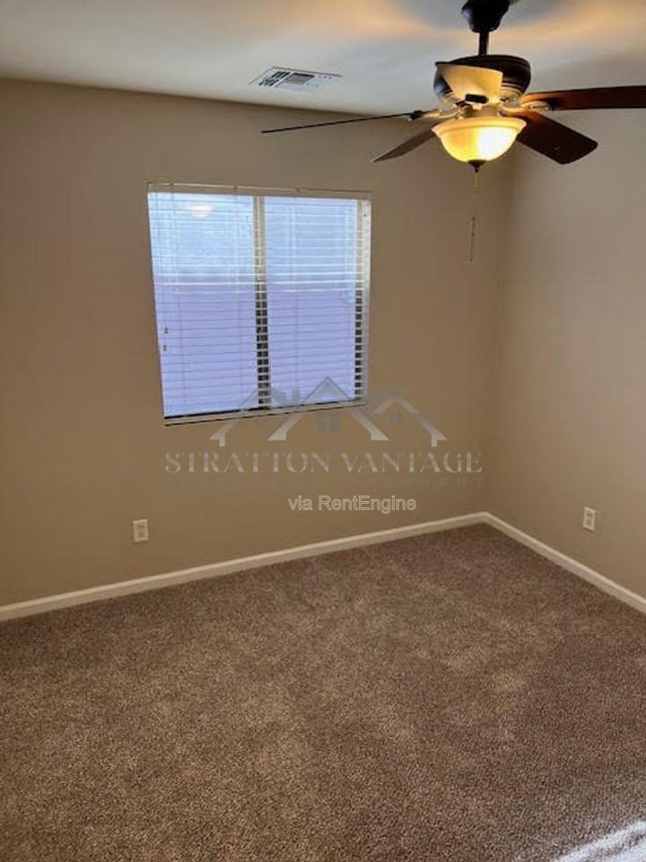 11429 W Austin Thomas Dr - Photo 7 of 19