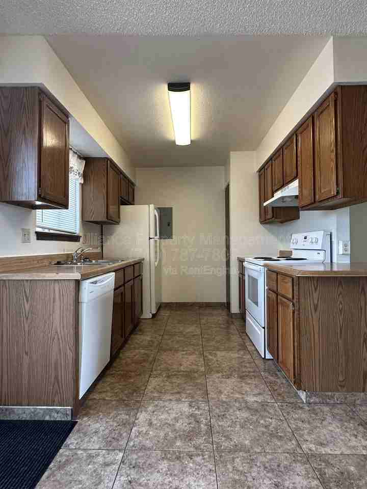 328 Mount View Ln - Photo 6 of 18