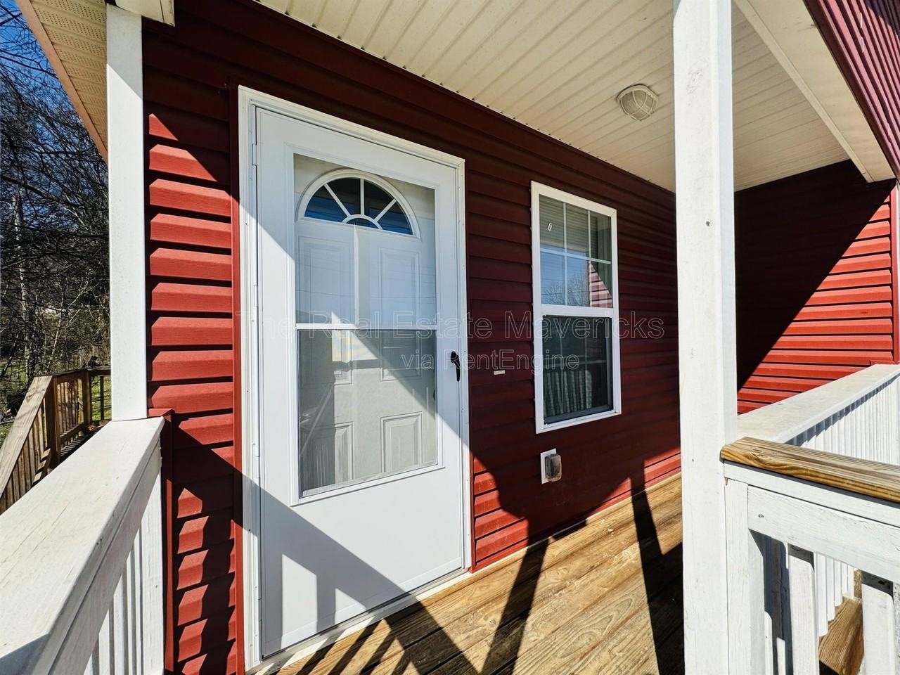 4609 Kirkland Ave - Photo 3 of 12