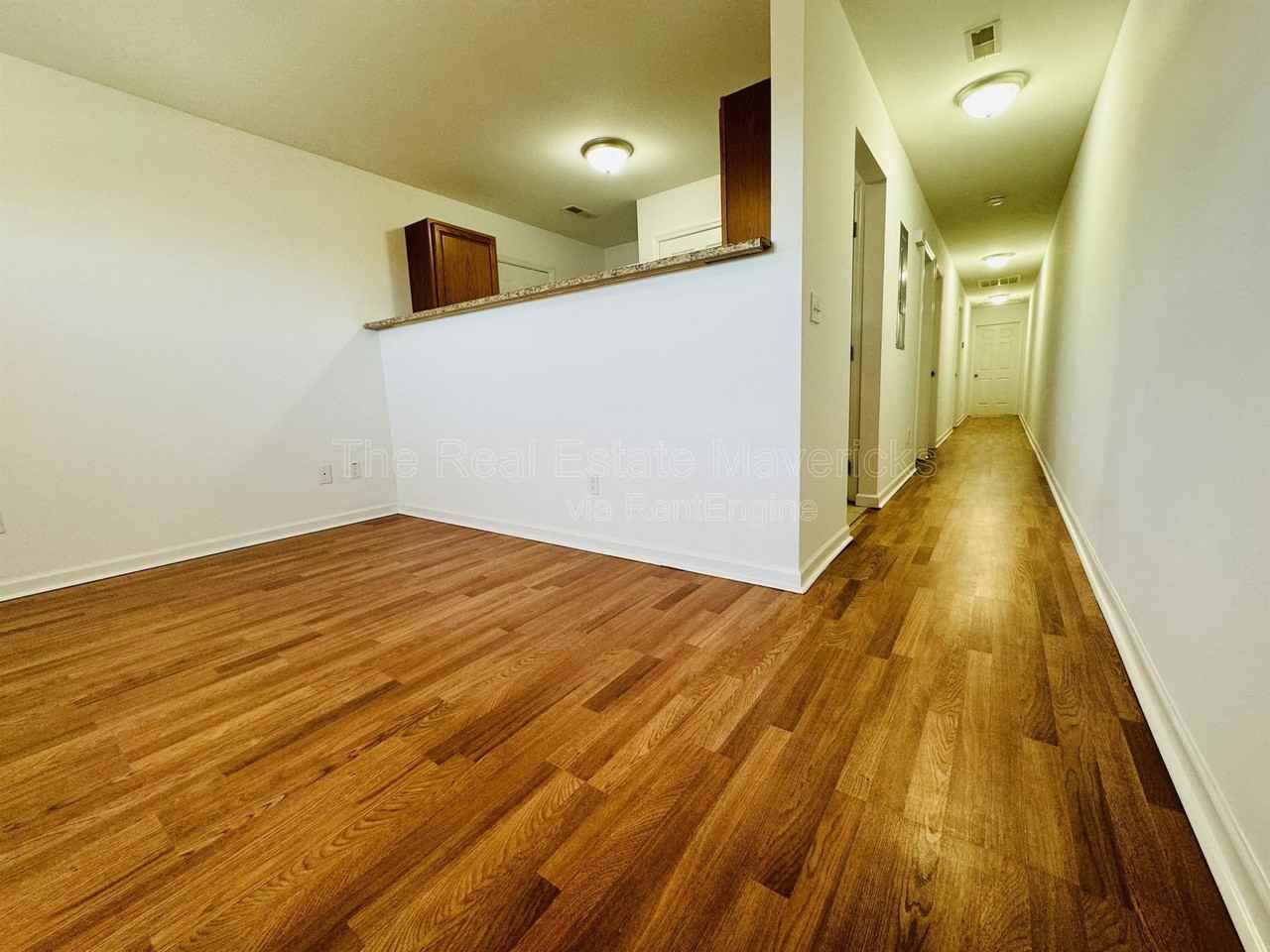 4609 Kirkland Ave - Photo 5 of 12