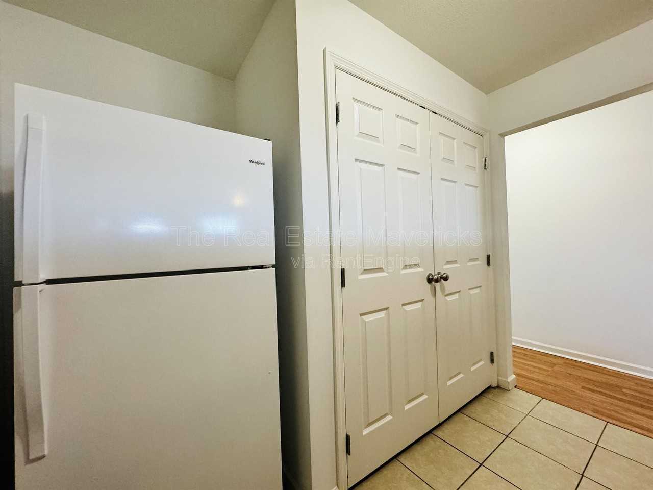 4609 Kirkland Ave - Photo 7 of 12