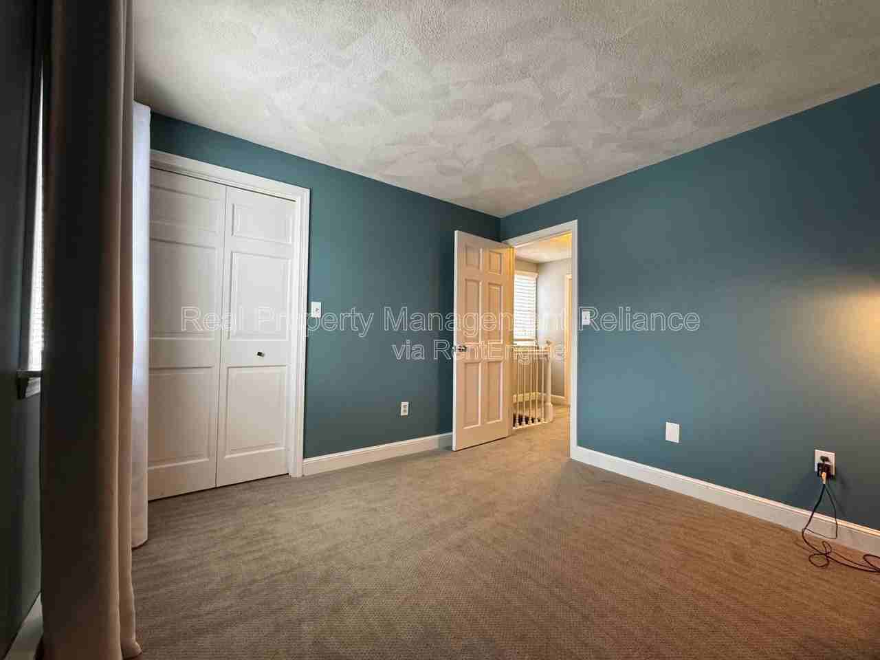 14 Ravenna Ave - Photo 4 of 25