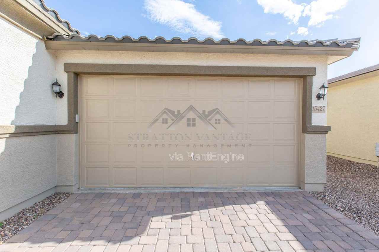 15427 W Windward Ave - Photo 5 of 36