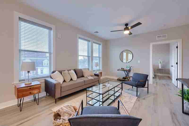 213 Jackson St #9 - Photo 4 of 22