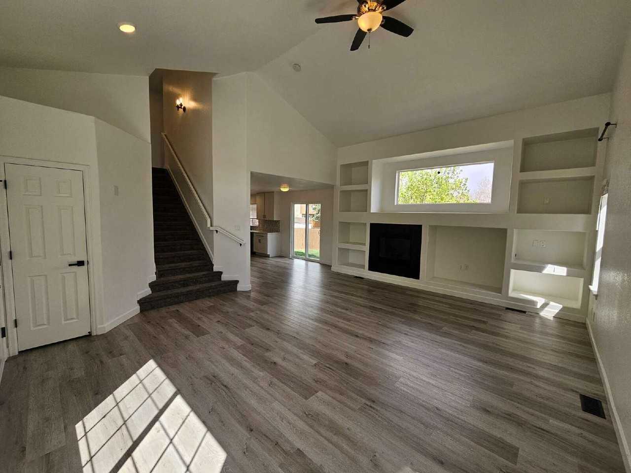 718 Fairhaven St - Photo 5 of 21