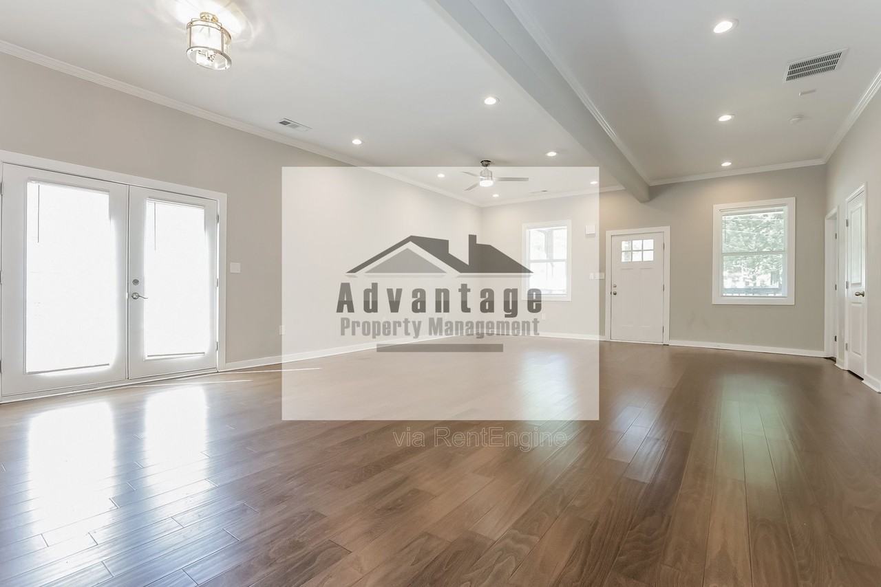 1536 Montreat Ave Sw - Photo 3 of 17