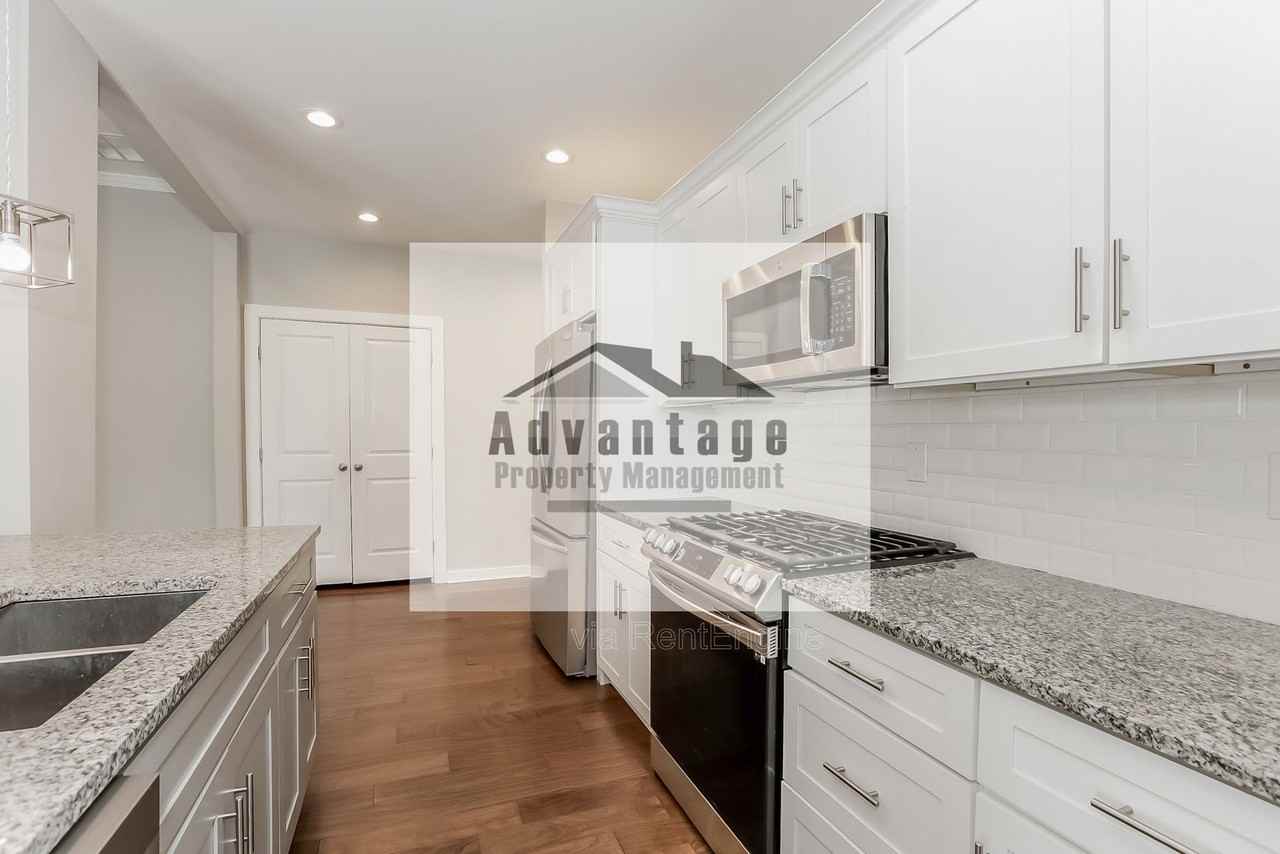 1536 Montreat Ave Sw - Photo 5 of 17