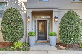 246 Detering St - Photo 1 of 1