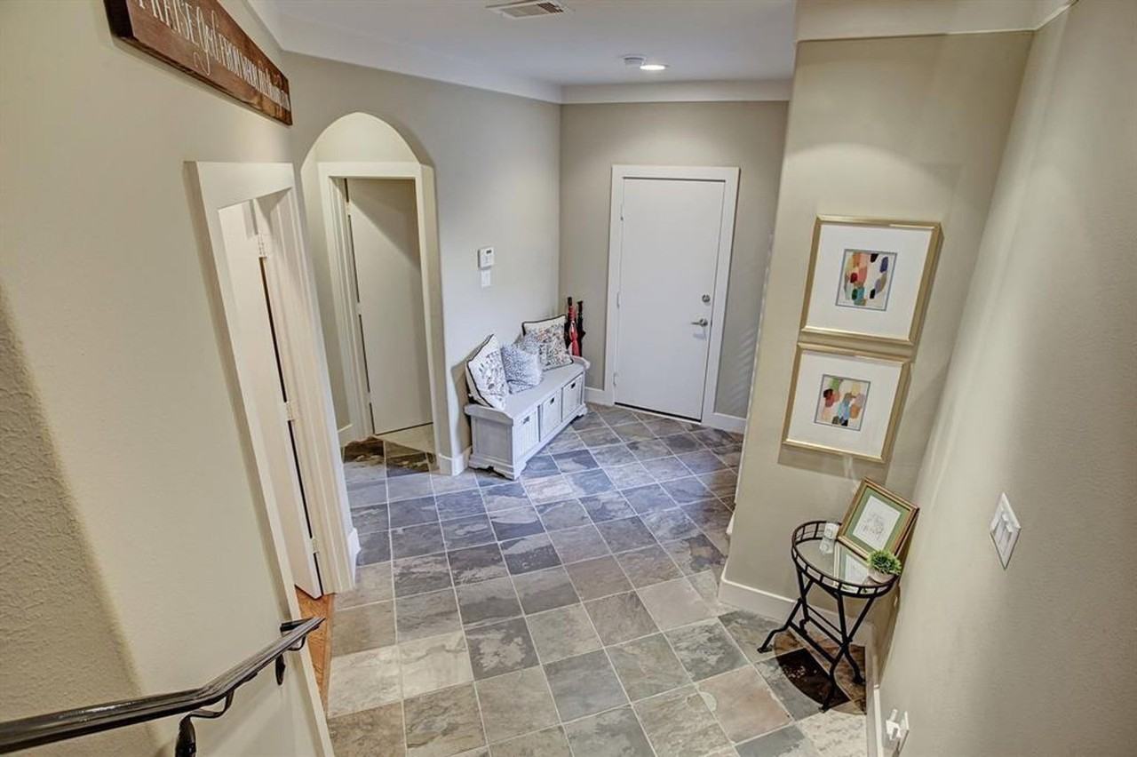 246 Detering St - Photo 6 of 27