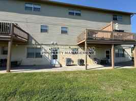 featured image of 1921 Meadowland Ln #F