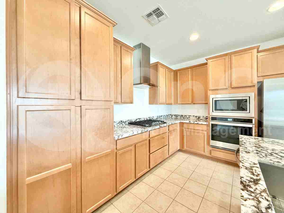 40785 W Agave Rd - Photo 4 of 32