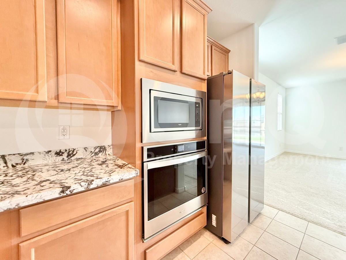 40785 W Agave Rd - Photo 5 of 32