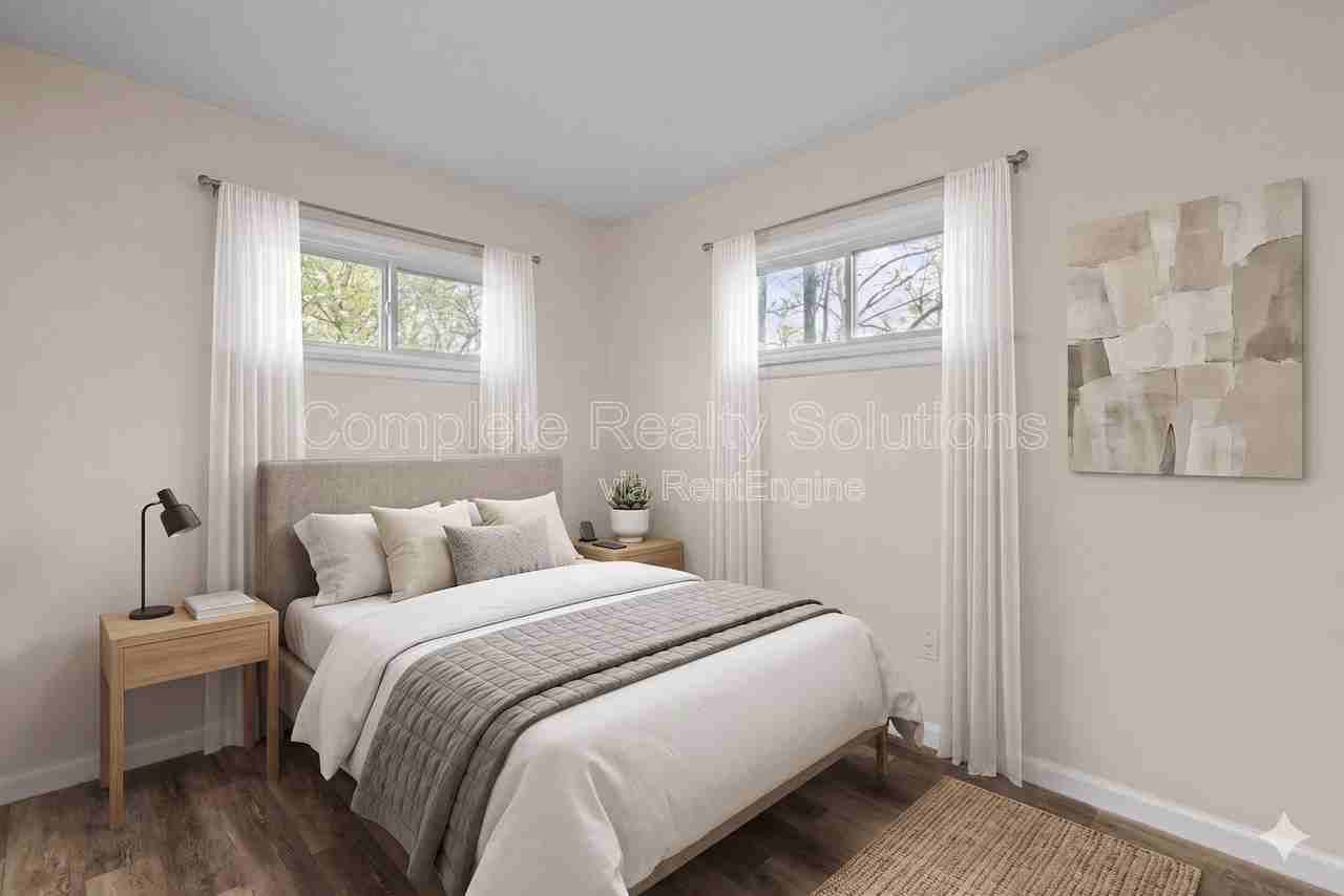 62 Capitol Hill Dr - Photo 5 of 37