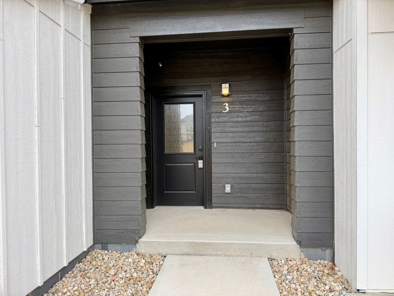 1804 Iron Wheel Dr #3 - Photo 5 of 28